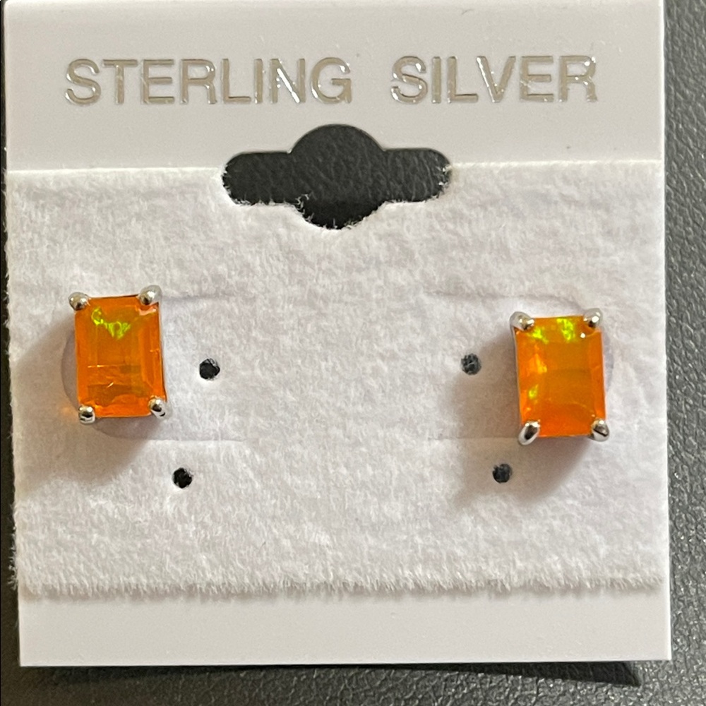 NWT Natural Orange Opal 7X5mm Stud Earrings in 925 Silver